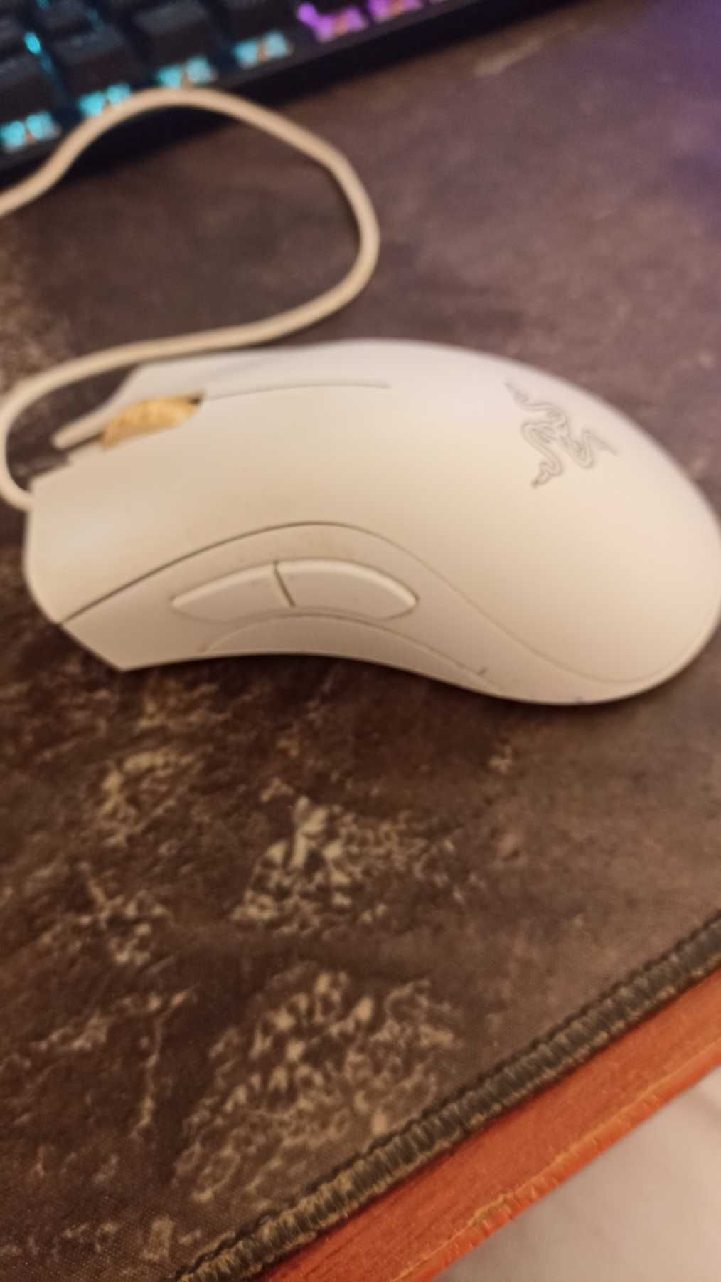мишка RAZER DEATADDER essential. має дабл клік, тому так дешево.