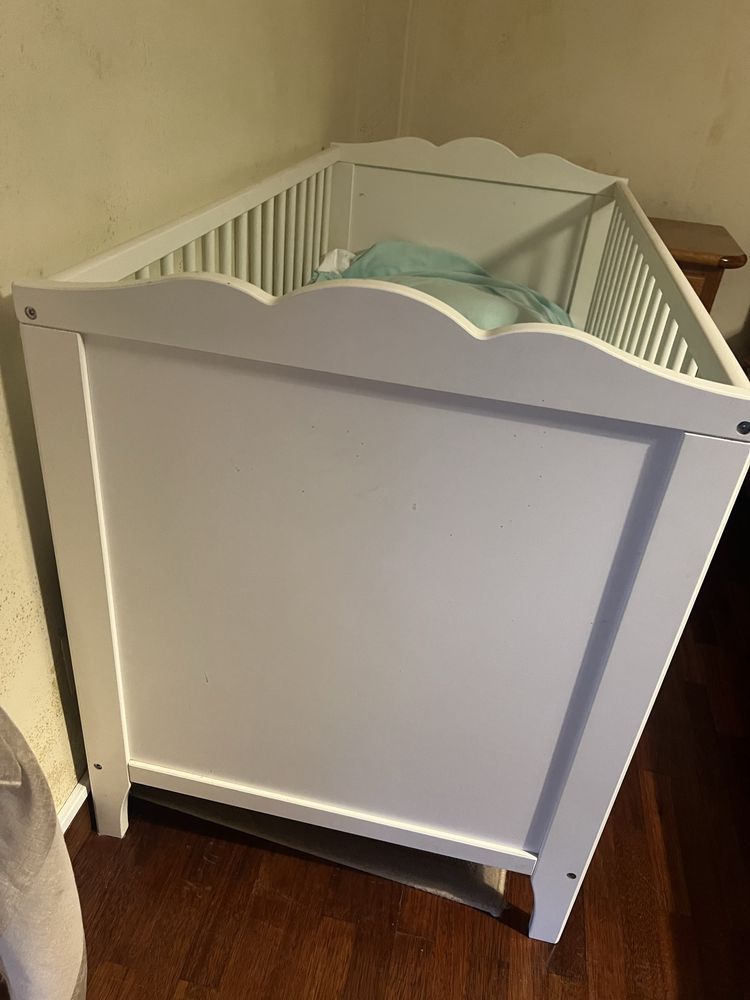 Cama de grades branca IKEA + colchao