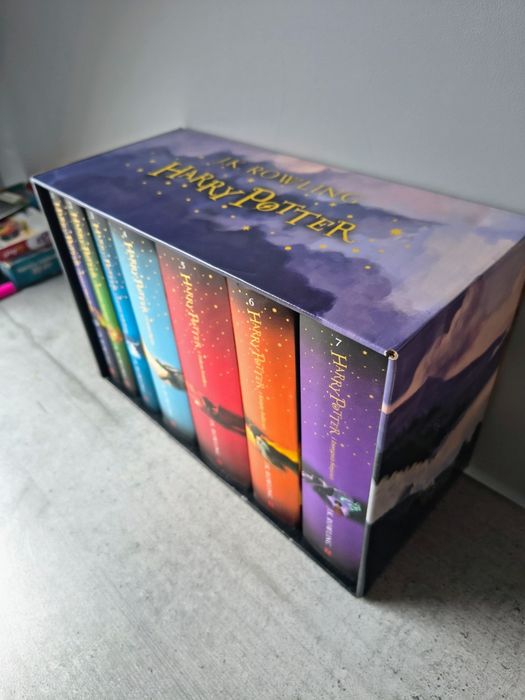 Harry Potter książki w twardej oprawie 7 części komplet J.K. Rowling