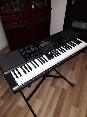 Keyboard Casio CT-X 700