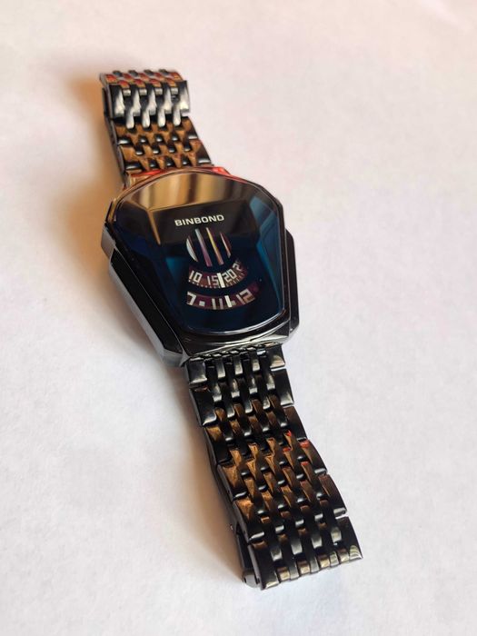 Годинник  BINBOND