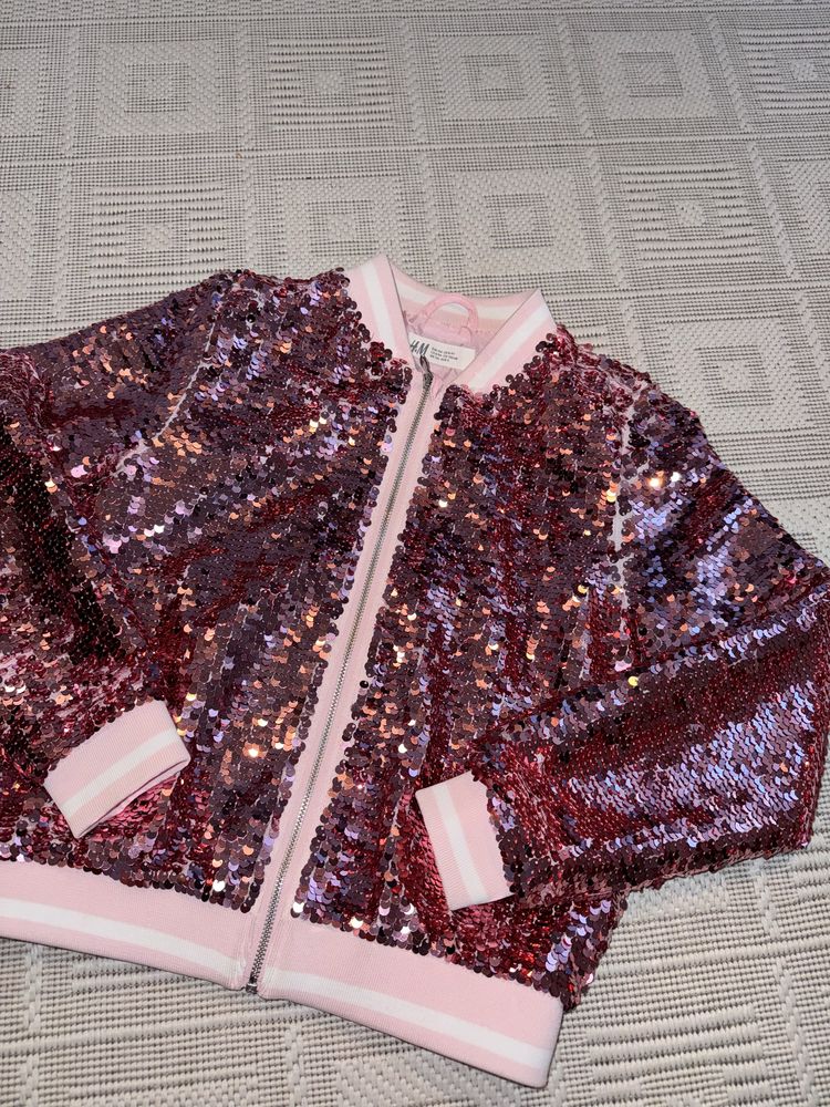 Класна куртка з пайєтками H&M 8-9 років