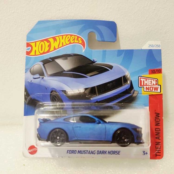 Ford Mustang Dark Horse Hot Wheels