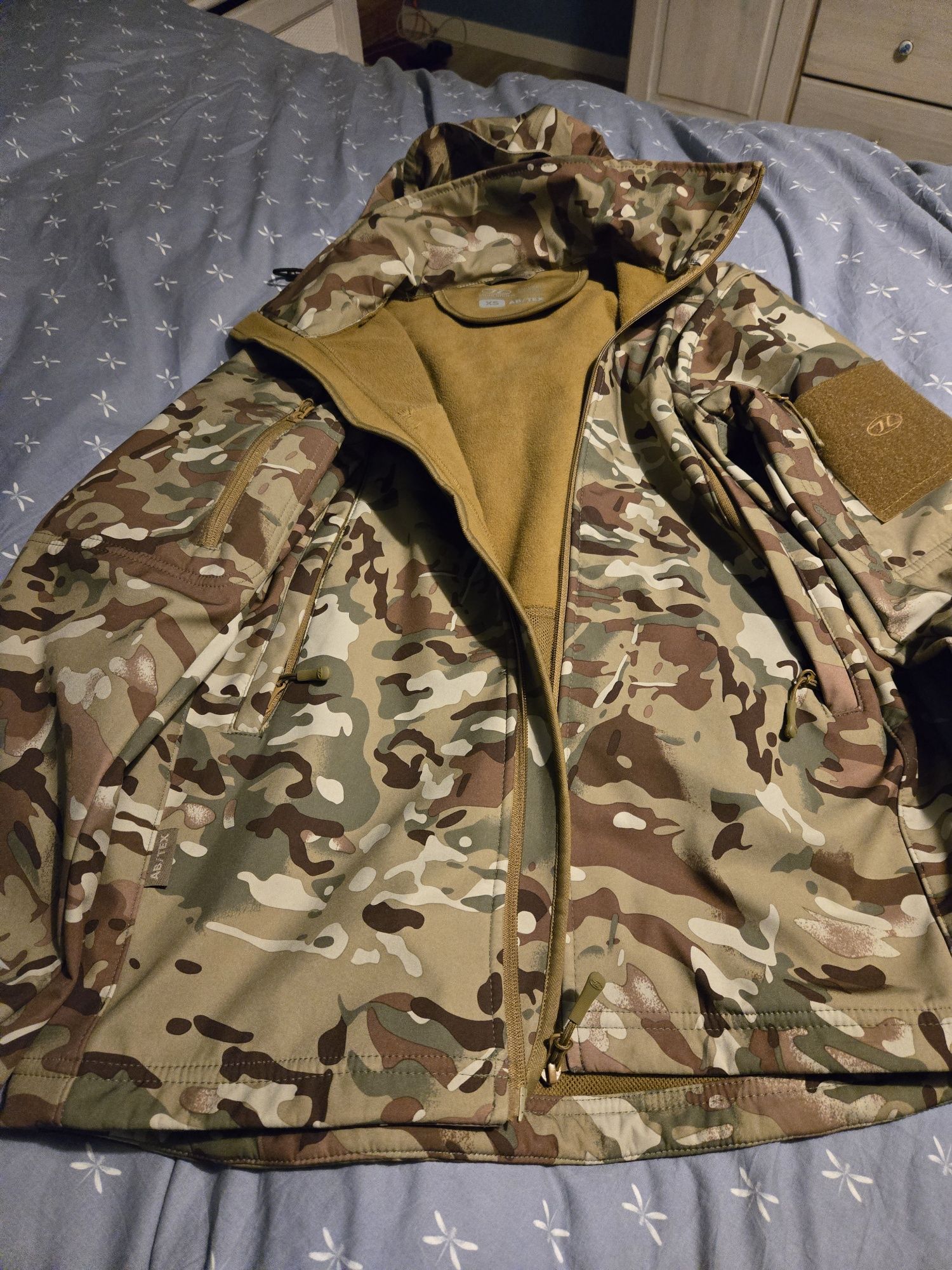 Kurtka  Highlander tactical  softshell jacket s