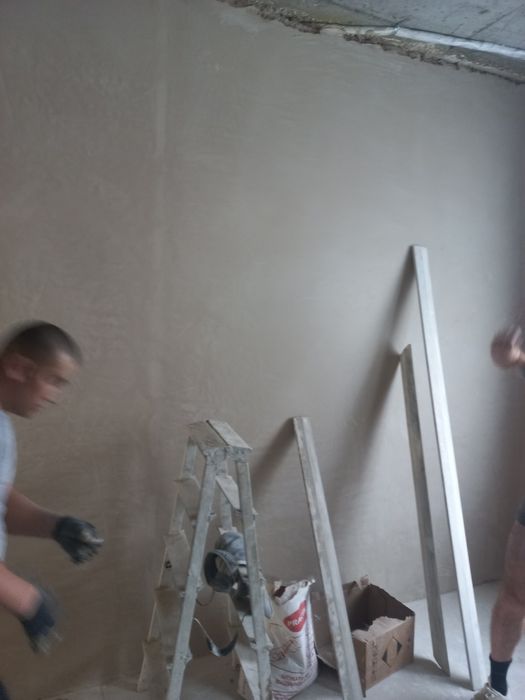 Машинная штукатурка. Штукатурка под обои . Бетонные работы