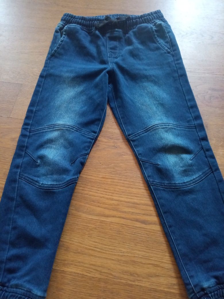 Spodnie jeansowe r.140