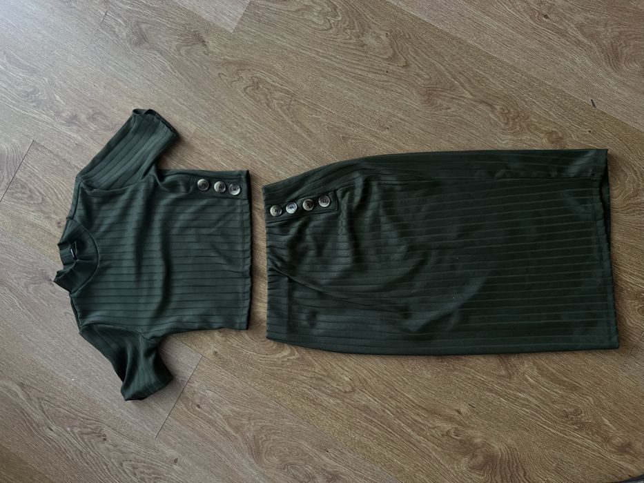 Костюм жіночий топ і спілниця олівець