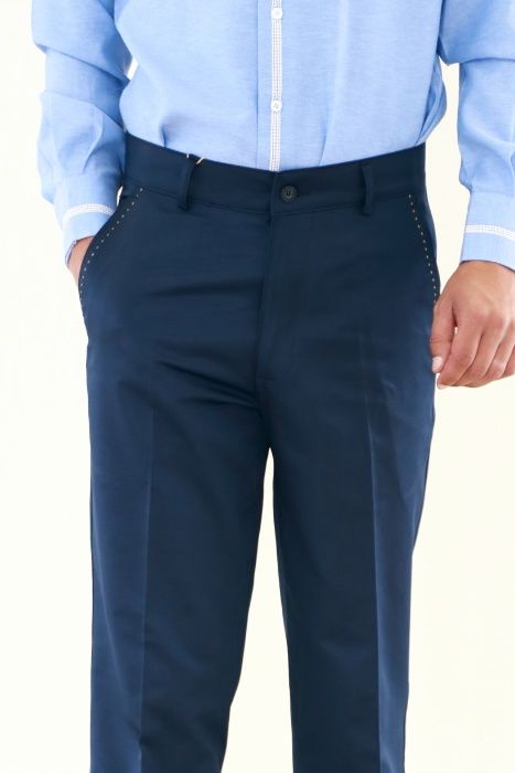 Calças e Camisas - 10 €