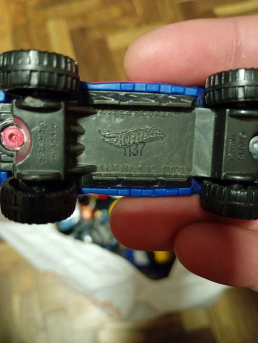 Hot Wheels машинкі ,все оригінал