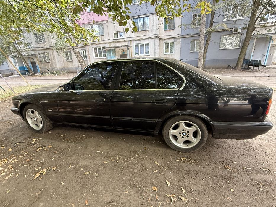 BMW 525 (Продам Авто)