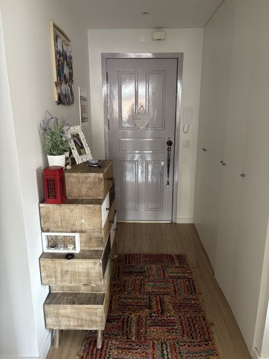 Arrenda-se T1+1 mobilado e equipado