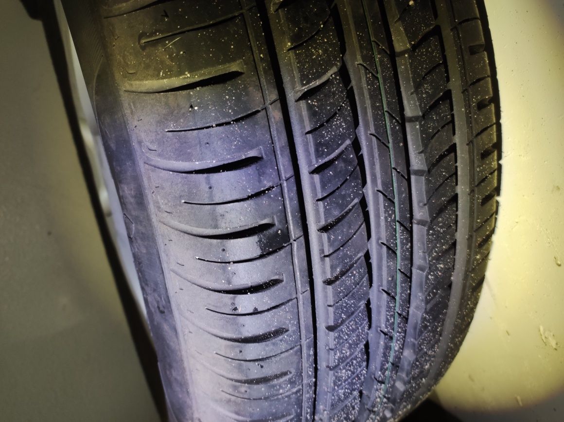 Koła nissan 215/70 R15 letnie