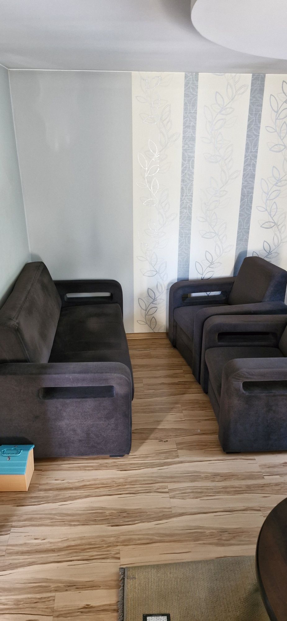 Sofa z funkcją spania + dwa Fotele
