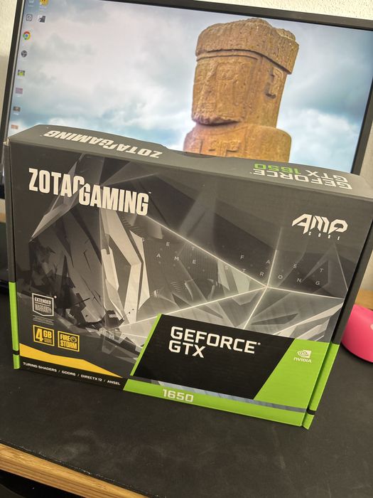 Placa de Video Nvidia Zotac - GTX 1650 4GB GDDR6 - Pouco Usada!