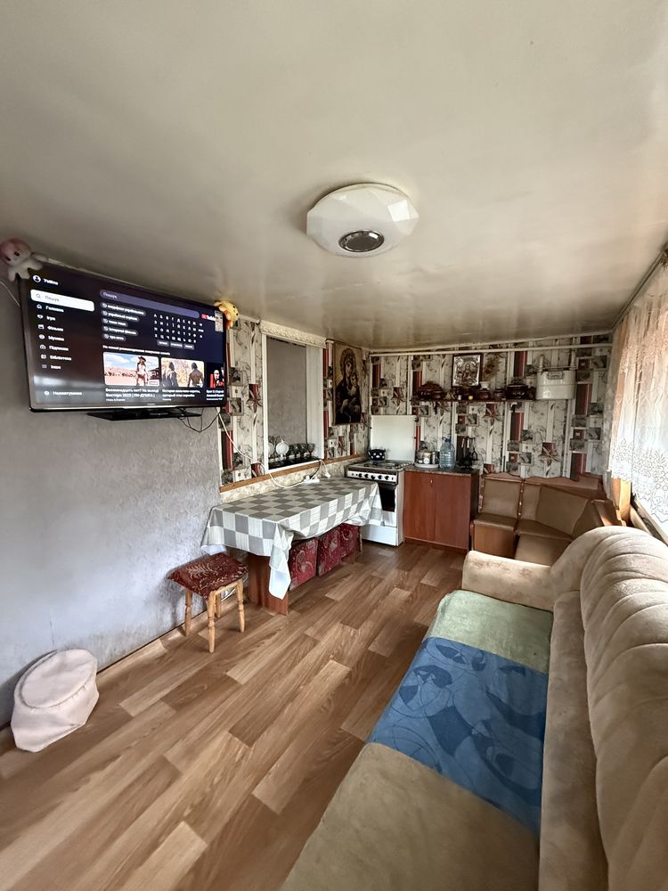 Гребінки. Будинок біля ставка. Продаж