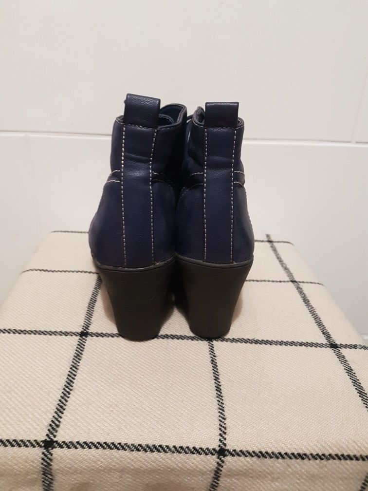 Buty damskie na koturnie,nr.38,wiosenno-jesienne,firmy Centro