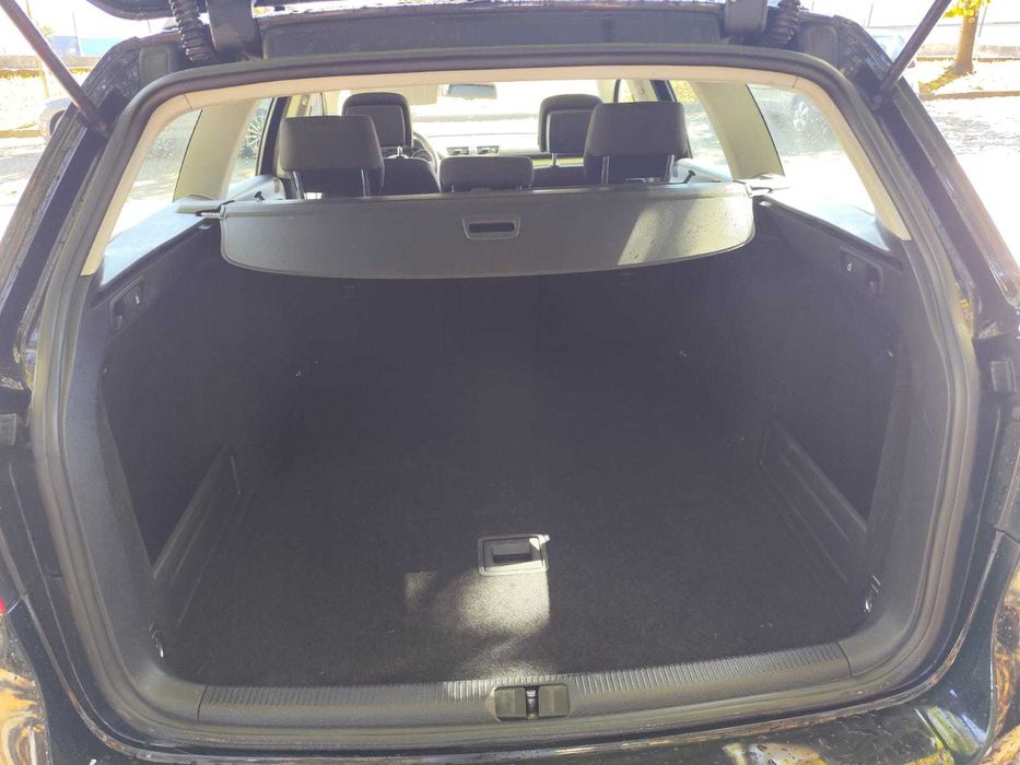 VW Passat Variant 1.6 TDi Bluemotion 2014 Em Bom Estado