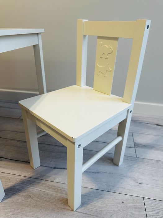 Stolik z dwoma krzesełkami dla dzieci Kitter IKEA