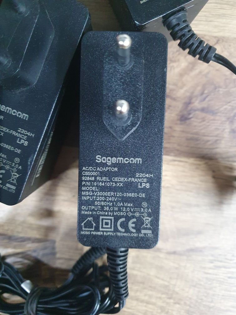 Зарядное блок питания живлення зарядка 12v/3a 36w Sagemcom оригінал