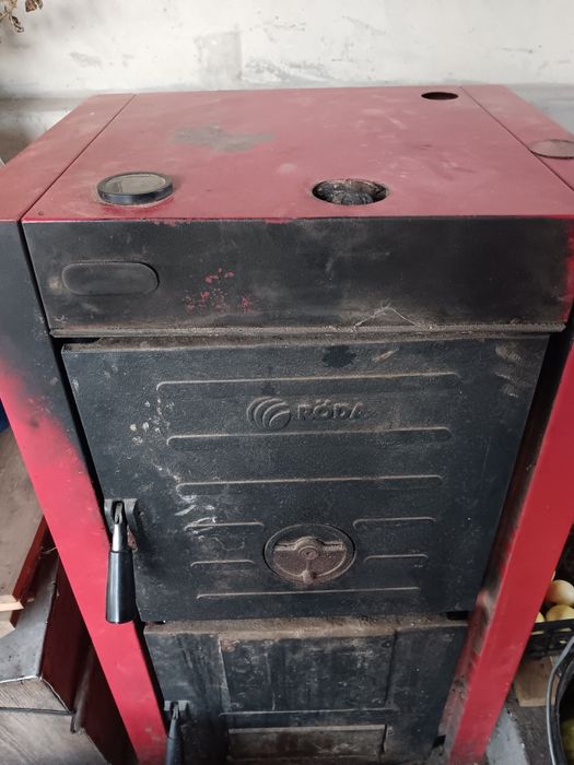 Твердопаливний котел Roda