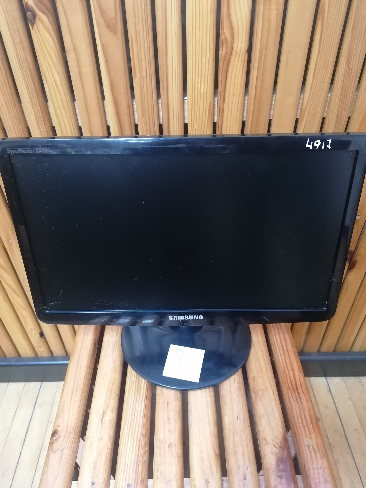 Манитори Philips Samsung ACER