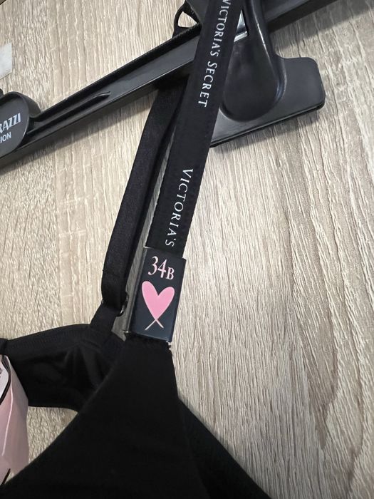 Biustonosz Victoria’s Secret