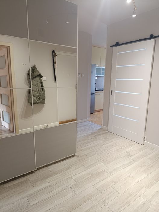 Mieszkanie 3pokoje 1 piętro