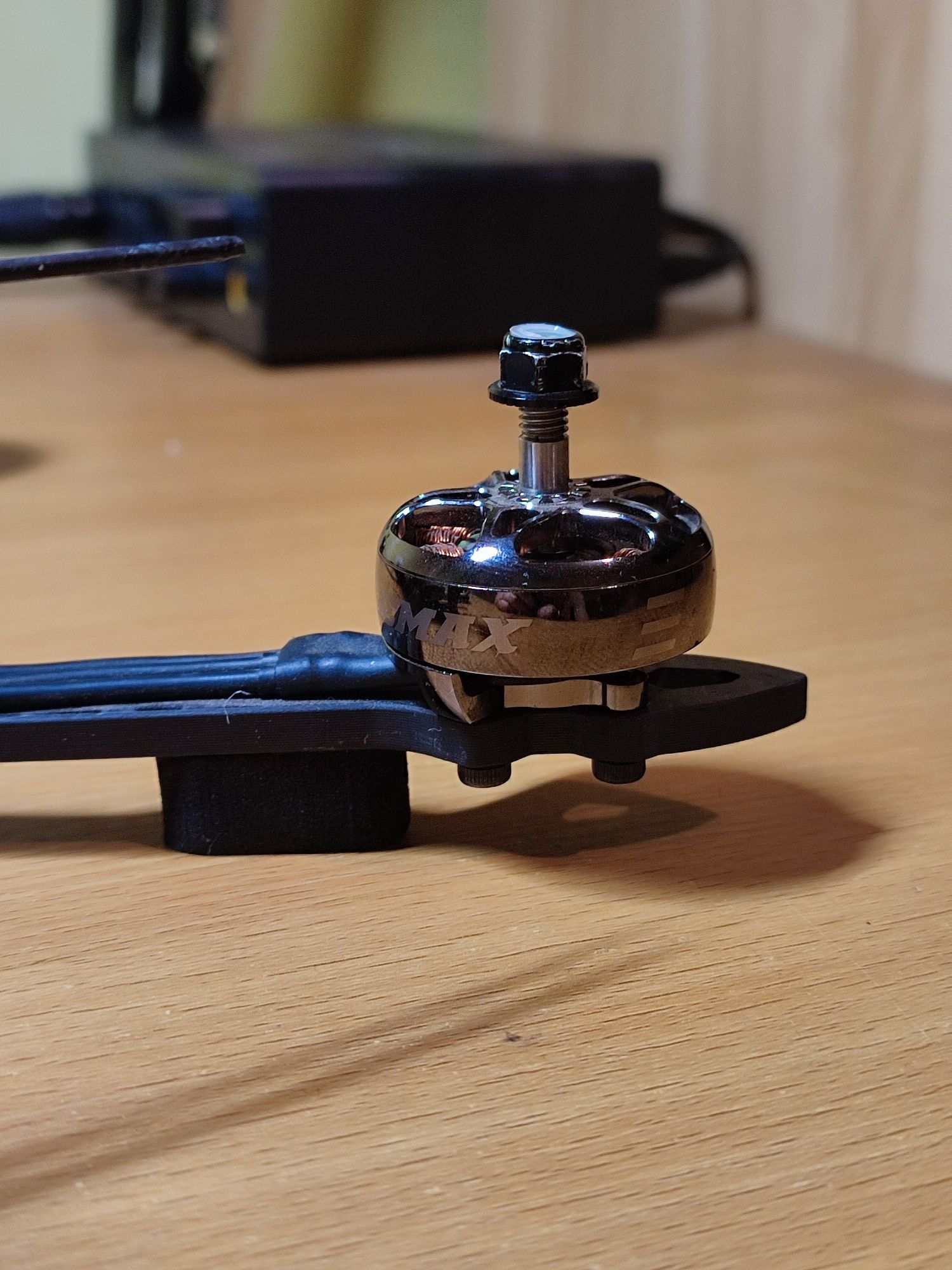 хороший FPV дрон лежить без діла