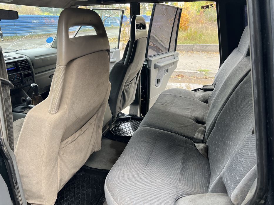 Land Rover Discovery, 2.5 Tdi, полный привод.