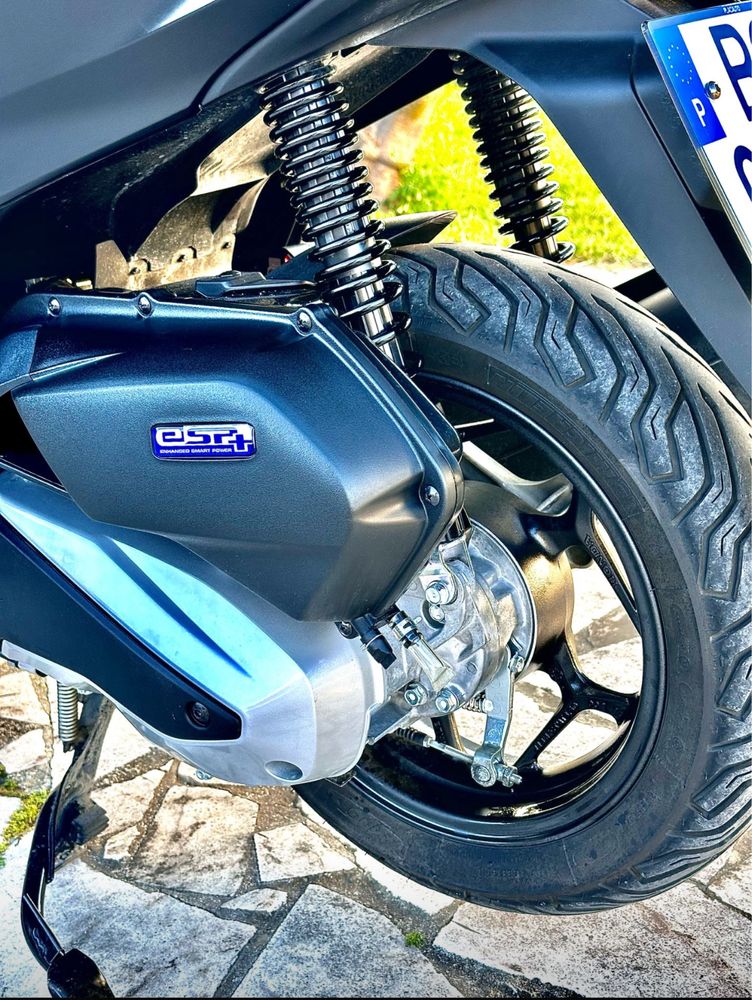 Honda PCX 2024 com apenas 1100km Como Nova