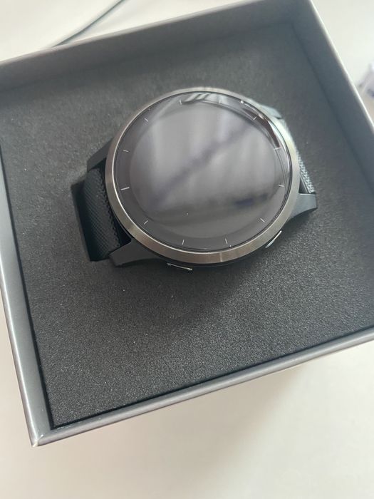 Zegarek sportowy GARMIN Vivoactive 4 Czarny