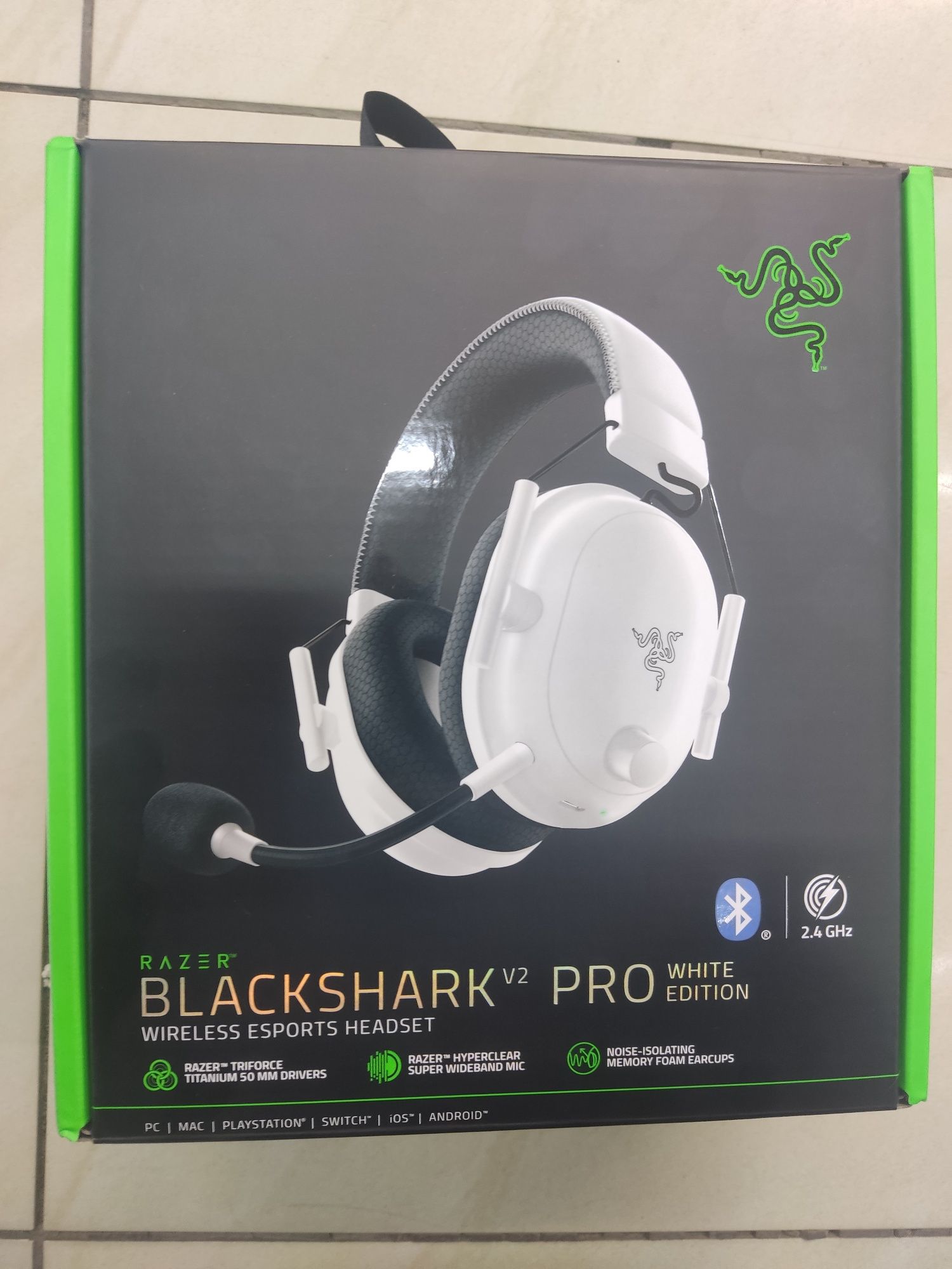 Razer Blackshark V2 PRO Wireless 2023 White (RZ04-04530200-R3M1)