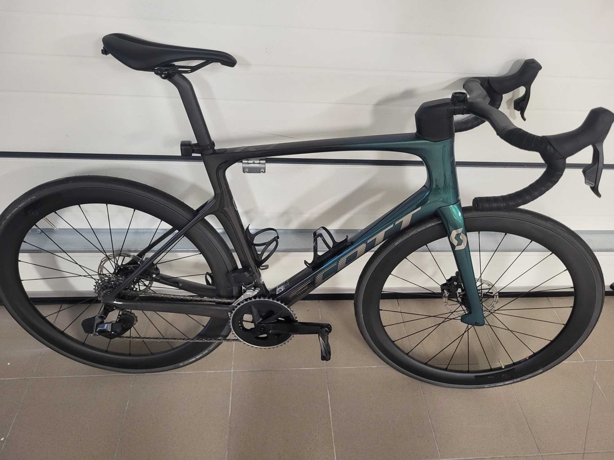 Rower szosowy scott foil 20 di2