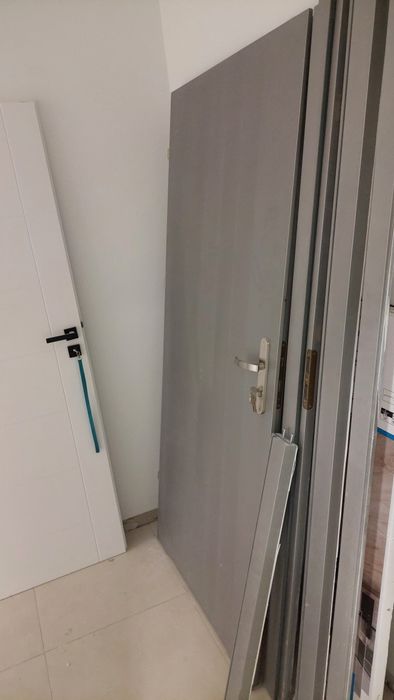 Drzwi wewnętrzne,  lewe , 90.