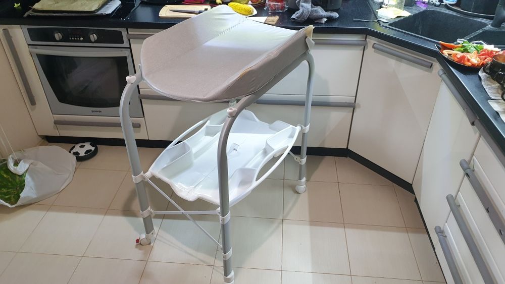 Продам пеленальний столик з ванночкою CAM CAMBIO