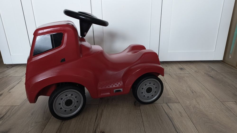 Autko jeździk  Scania