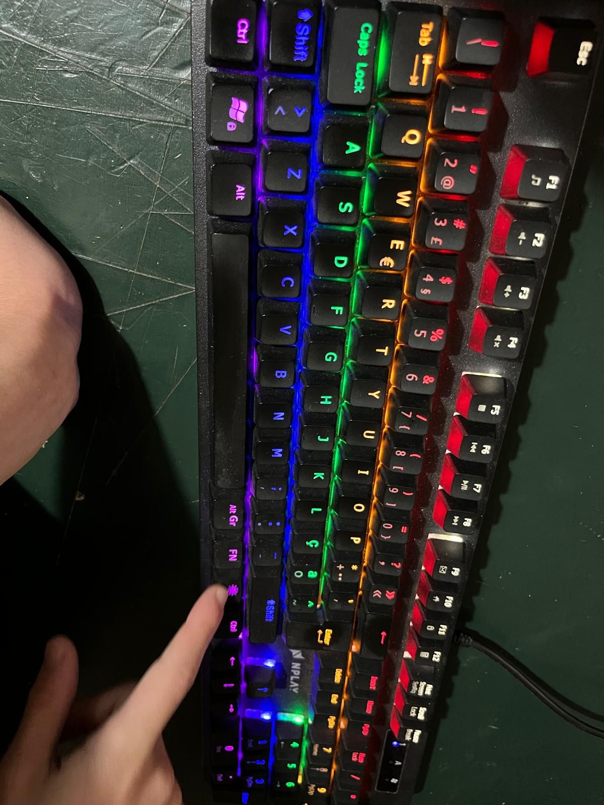 Teclado gamer mecânico