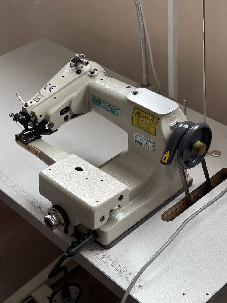 Промислова підшивна швейна машина Zusun CM - 140