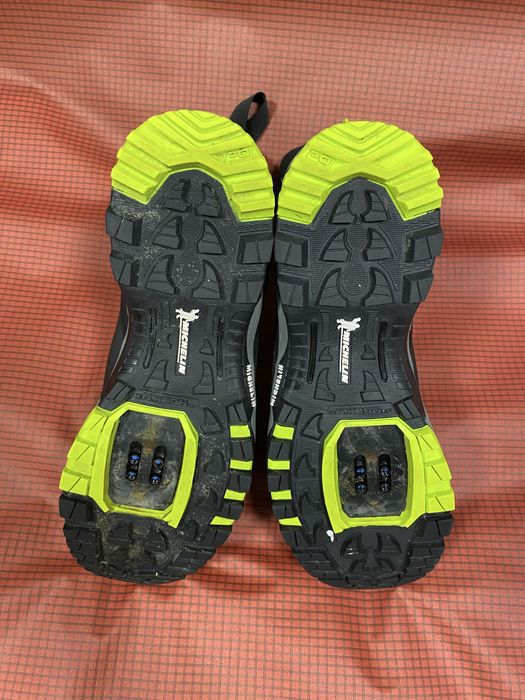 Веловзуття NW Himalaya