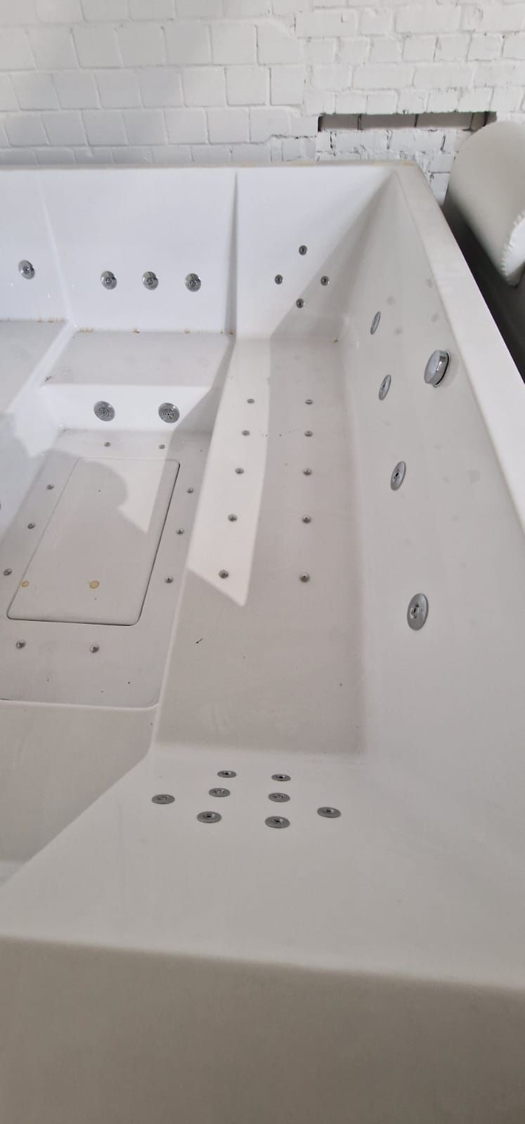 Jacuzzi ogrodowe. na zewnątrz Infinitas 22500 €  Design