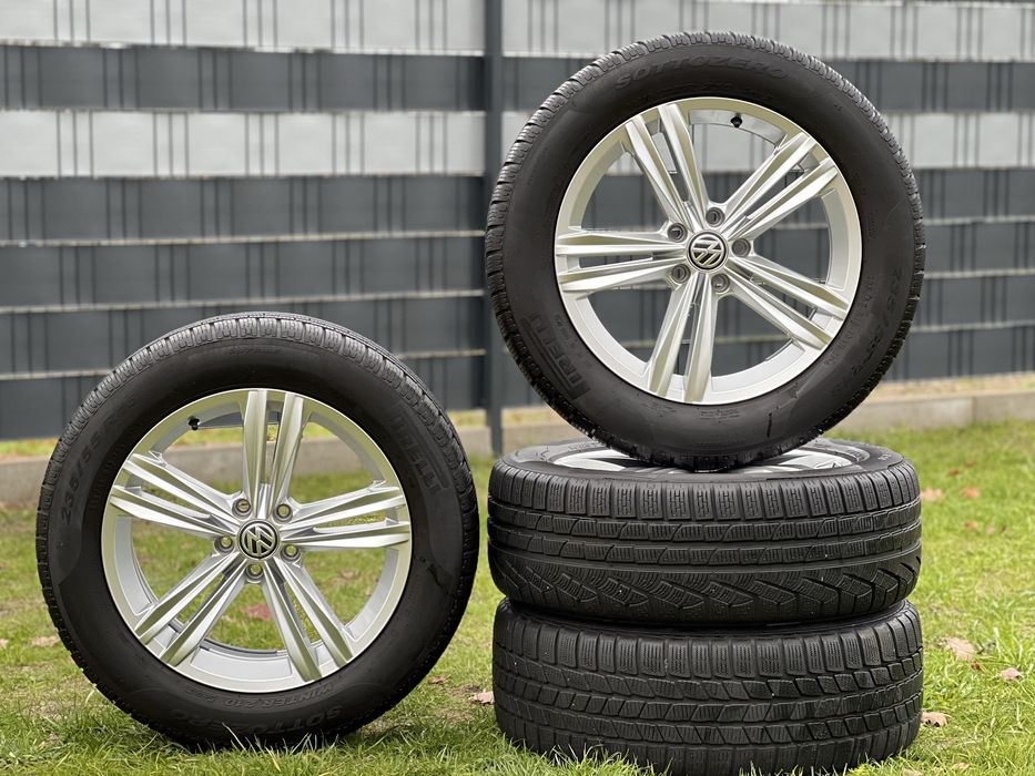 VW Tiguan R-line koła 235/55 R18 opony zimowe Pirelli Sottozero