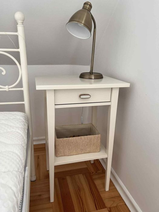 Stolik nocny Hemnes