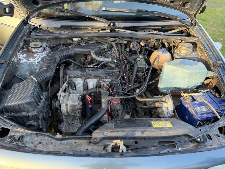 Продам Volkswagen passat B3 1.8 1990 г.в.