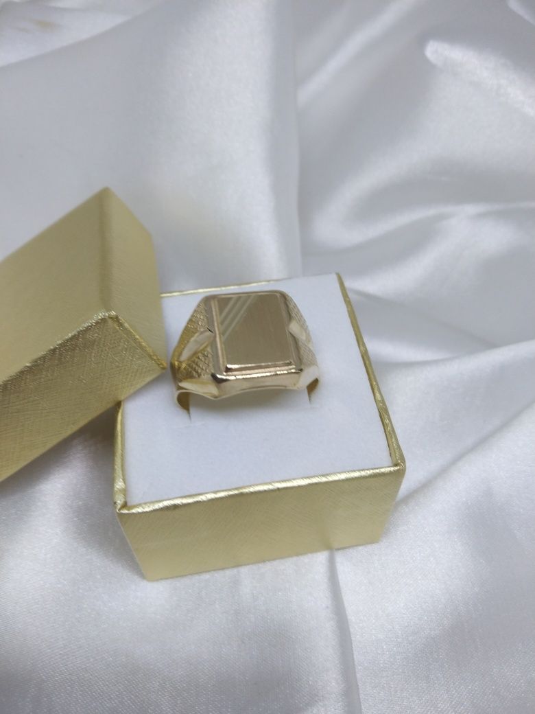 Złoty męski sygnet, złoto 585,R 31 (280)