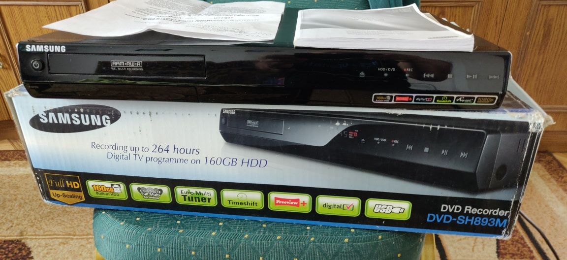 Full HD nagrywarka 160GB Samsung DVD-SH893M pilot pudełko instrukcja i