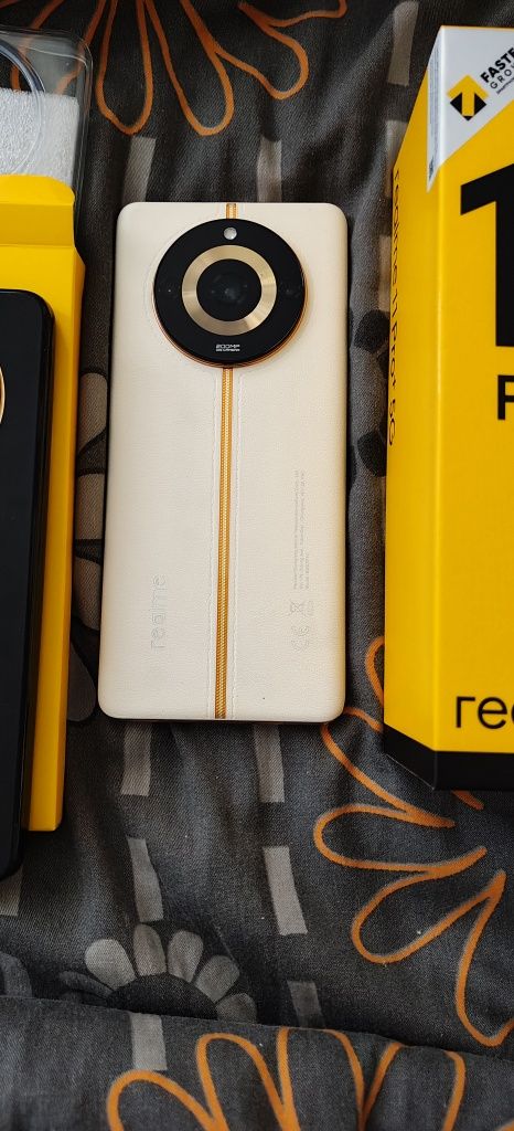 Telefon Realme 11pro+