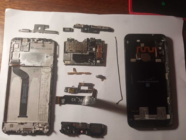 Мобільний телефон Xiaomi Mi A2 Lite 3/32GB Black не рабочий на детали