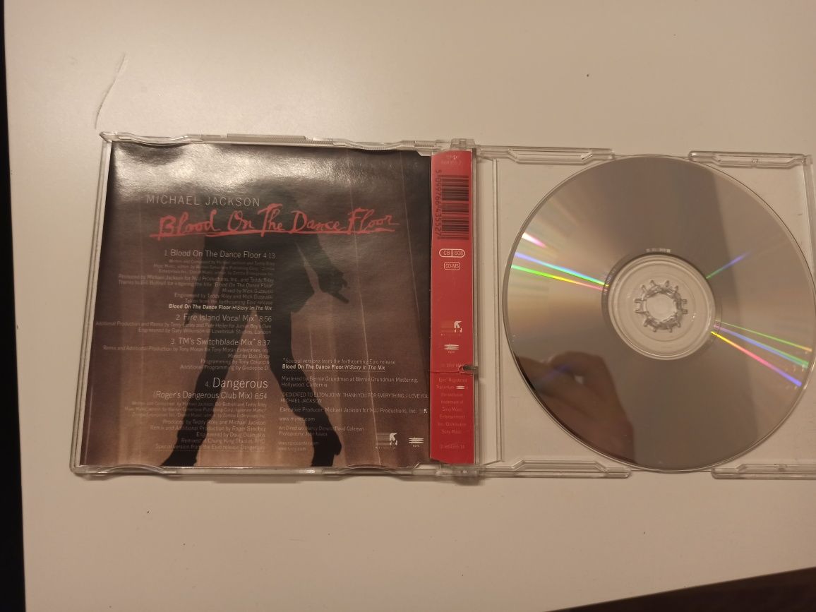 Michael Jackson- blood on the dance floor. Singiel cd