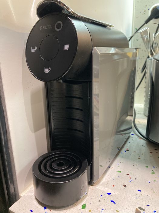 Maquina de cafe Delta Q como nova