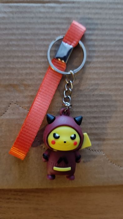 Breloczek do kluczy z Pikachu 12